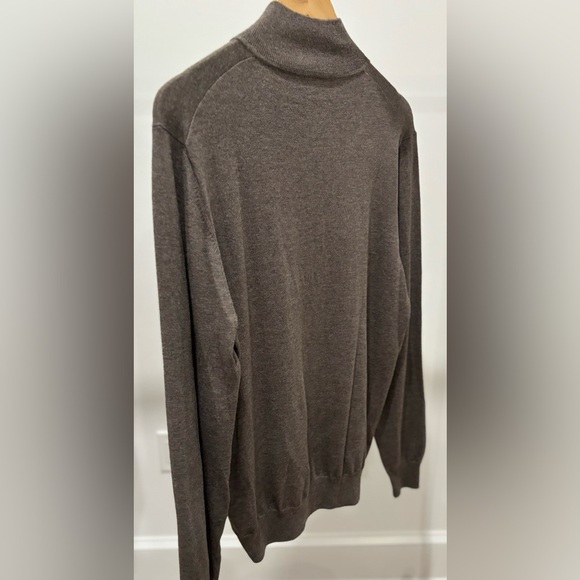 Faherty Men's Movement quarter-zip Walnut Sweater - Picture 2 of 2